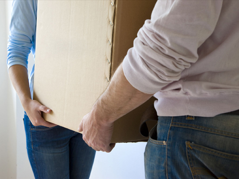 企业搬迁,员工可以主张补偿金吗?